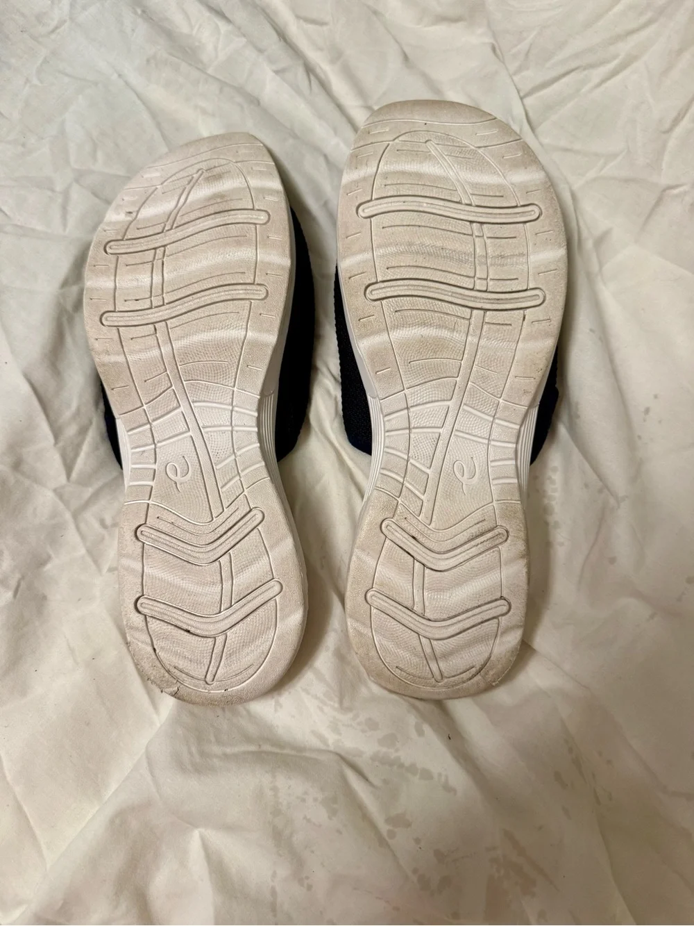 Easy Spirit Taylor Women’s  9-wide